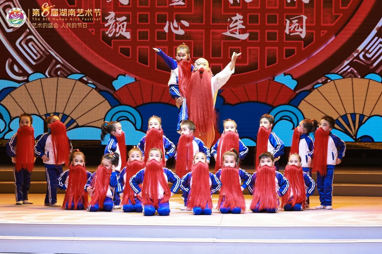 优秀青年演员曹先哲参演《童年有戏》